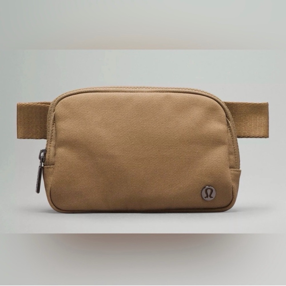 BRAND NEW W TAGS lululemon belt bag *canvas in artifact - Picture 3 of 3